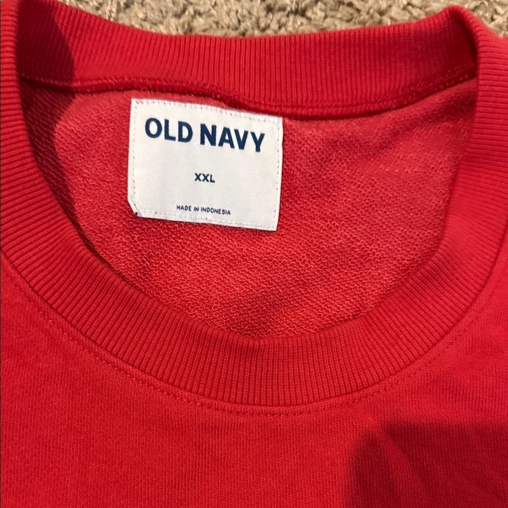 Old Navy Men's Vibrant Red Short Sleeve Tee - Picture 2 of 4